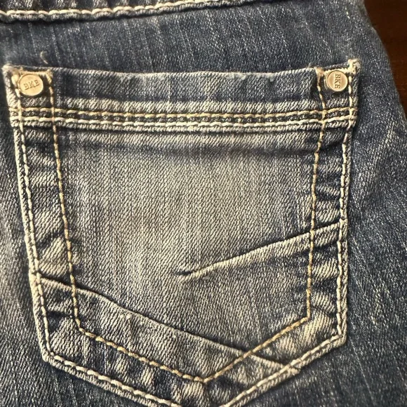 COPY - BKE STELLA CUT-OFF JEAN SHORTS - Picture 8 of 10